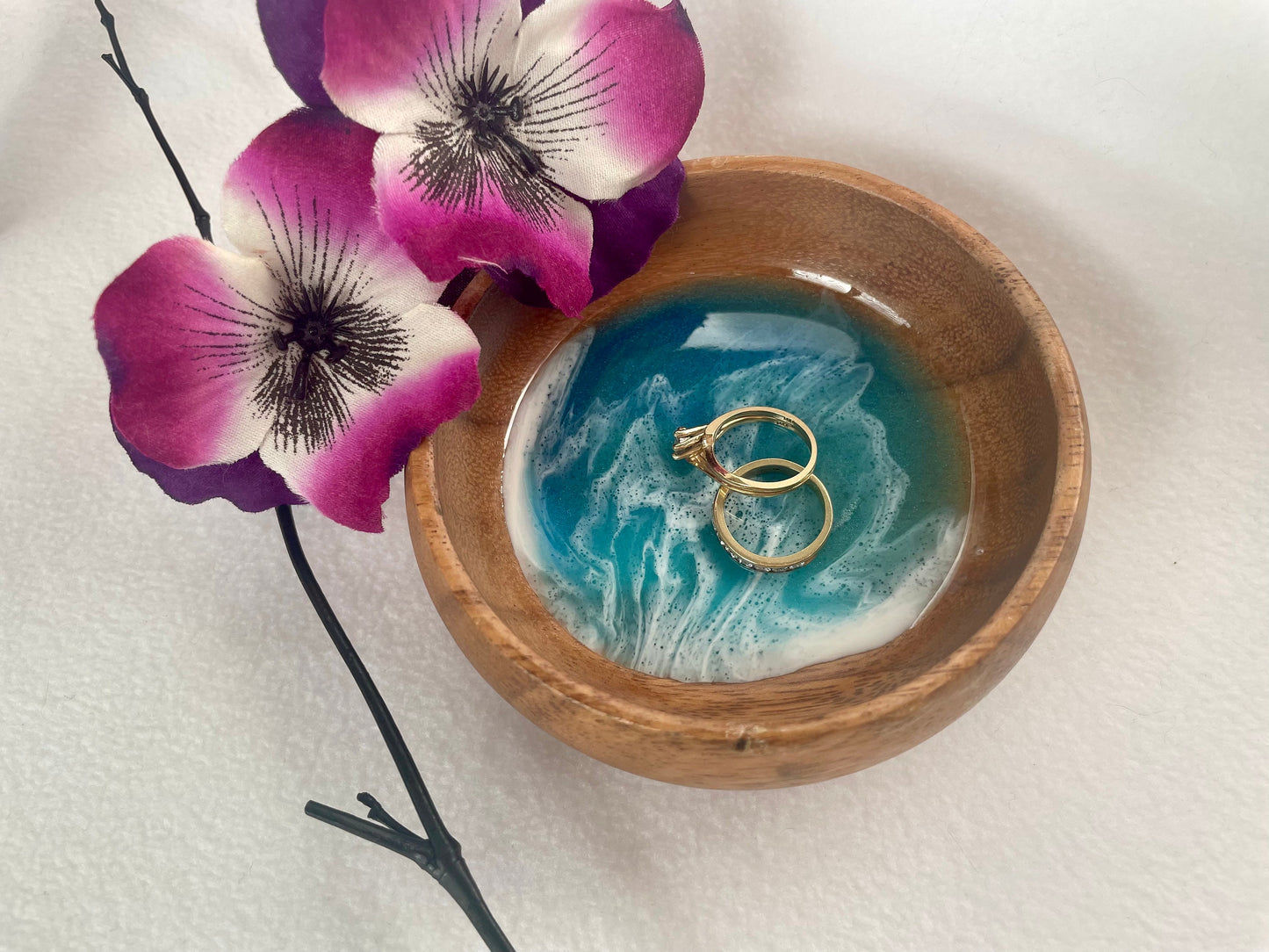 Ocean Wave Ring Dish, Beach Jewelry Dish, Wedding Ring Gift, Anniversary Gift for Her, Coastal Trinket Tray, White Heart Ceramic Small Dish