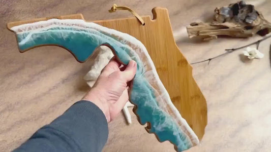 Florida Charcuterie Board With Ocean Wave Serving Board / Florida Wall Art Ocean Lover Board, Realtor Closing Gift, New Home Moving Gift FL