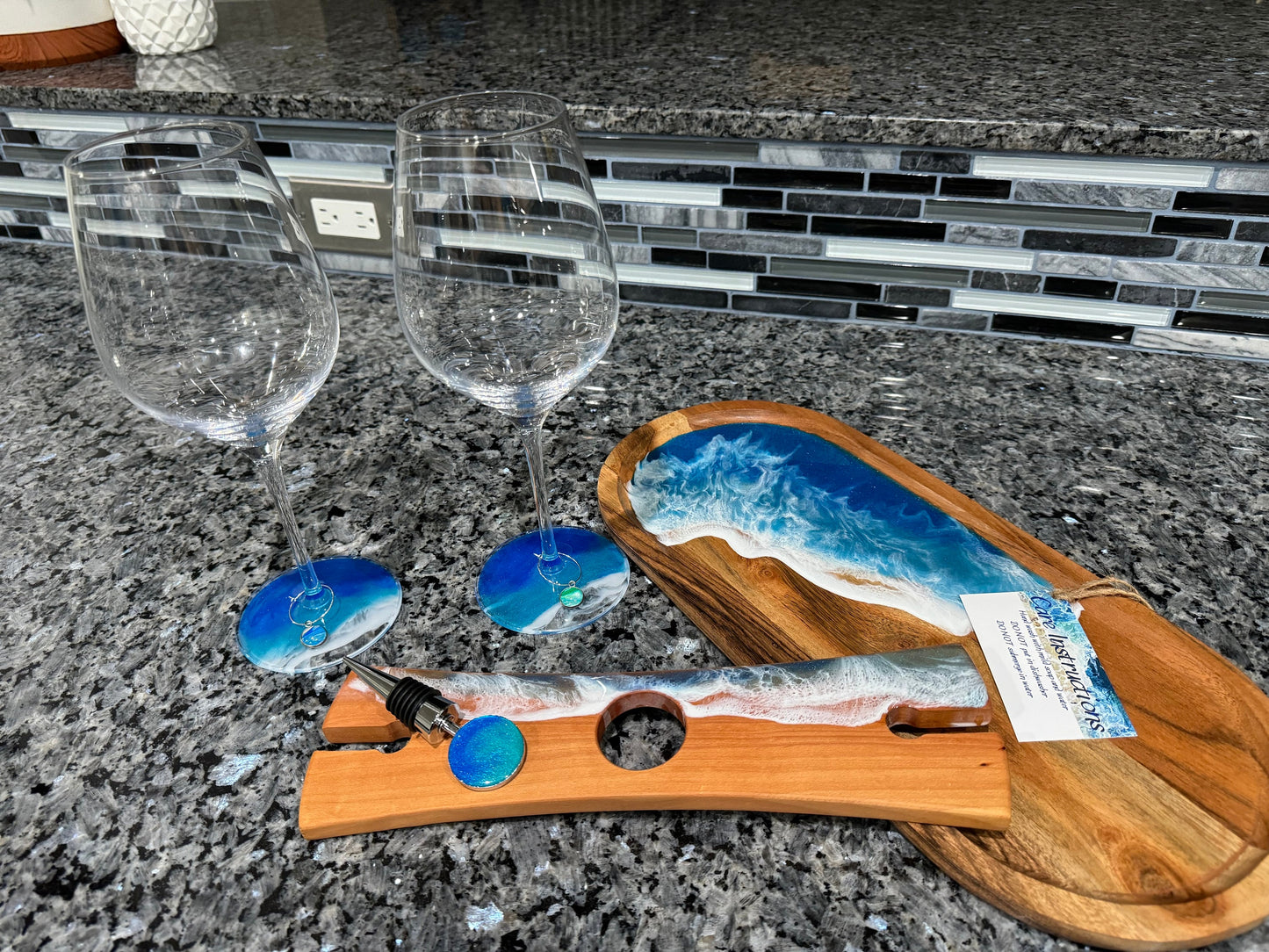 Resin Ocean Wave Wood Wine Caddy for Wine and Ocean Lovers, Handmade Coastal Decor, Housewarming Gift, New Home Gift, Hostess Gift