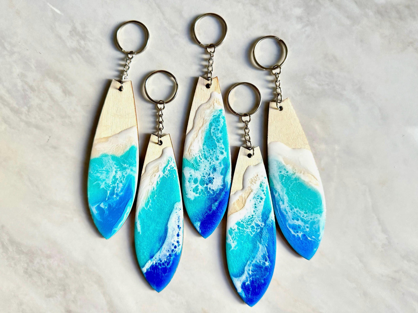 Surfboard Keychain for Beach Lover's, Wood Surfboard with Resin Ocean Wave, Surfer's Keychain, Coastal Decorative Bag Accessory