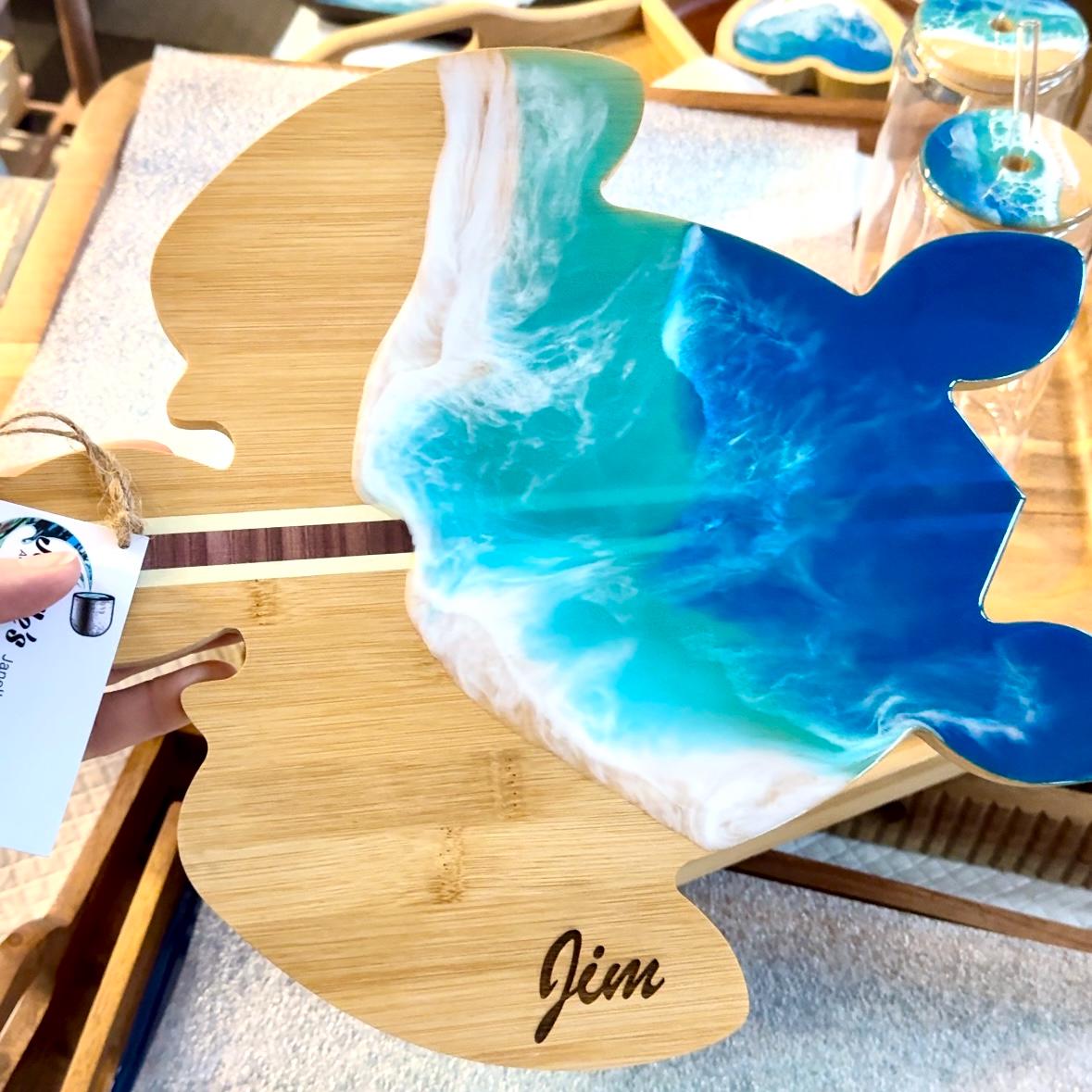 Resin Ocean Wave Sea Turtle Charcuterie Board / Beach Resin Art / Cheese Board / Serving Board / Coastal Home Decor / Ocean Lover Gift